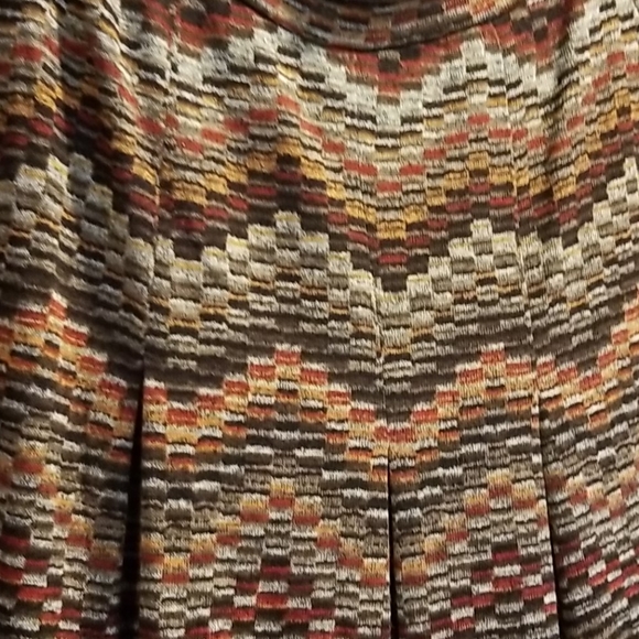 FALL DRESS - Picture 2 of 4